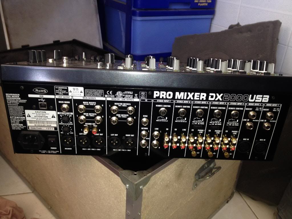 cần bán cặp CDJ-800mk2 90% giá 11t và 1 pro mixer dx2000usb behringer 95% giá 4t - 1