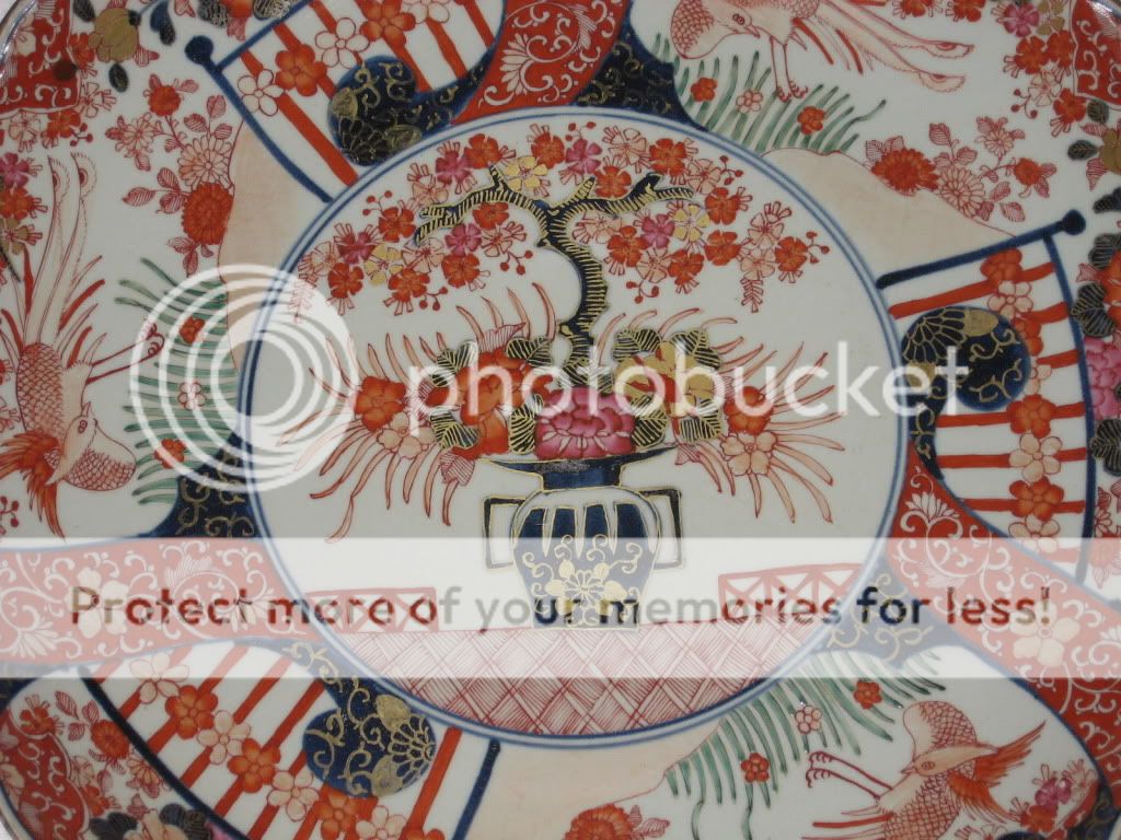 BIG JAPANESE GILD IMARI PORCELAIN PLATE  